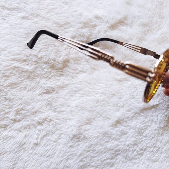 Kate Clear Yellow Round Sunglasses - Picture 7 of 14